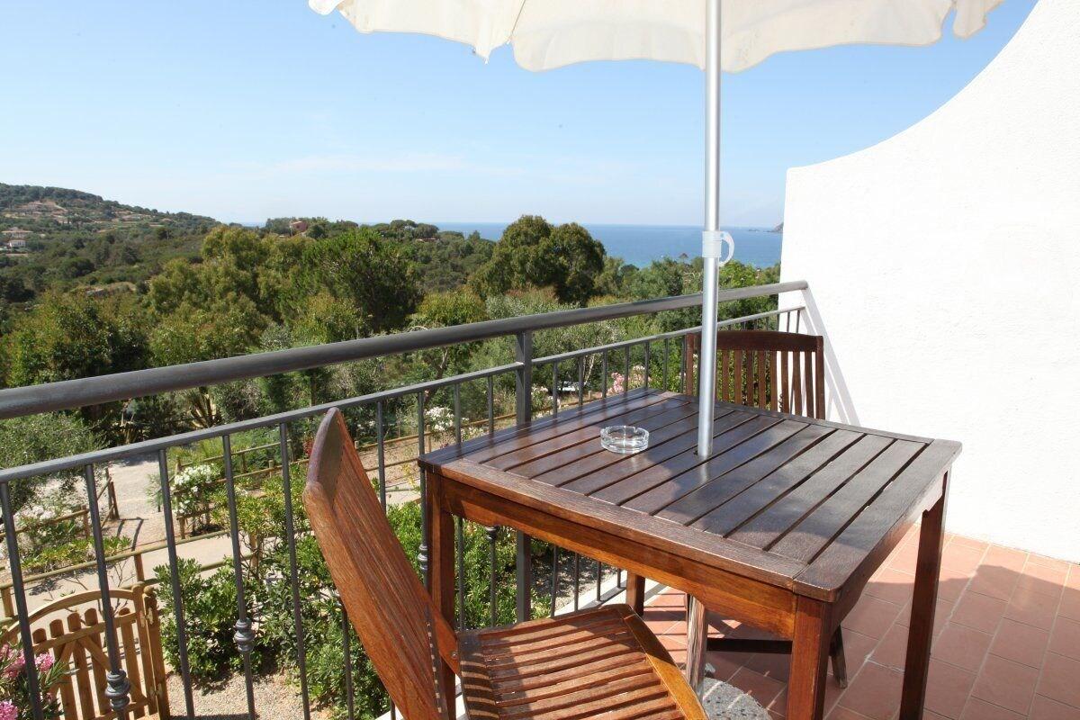 Hotel Villa Giulia Porto Azzurro Ngoại thất bức ảnh