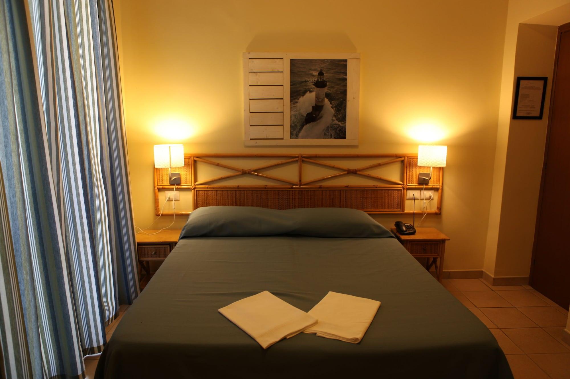 Hotel Villa Giulia Porto Azzurro Ngoại thất bức ảnh