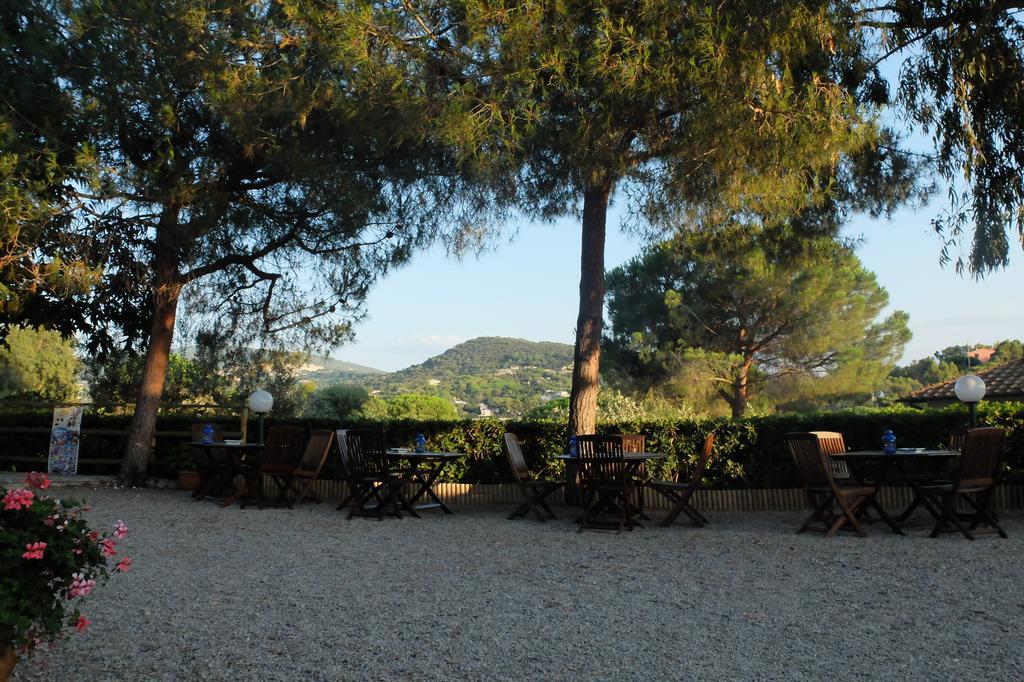 Hotel Villa Giulia Porto Azzurro Ngoại thất bức ảnh