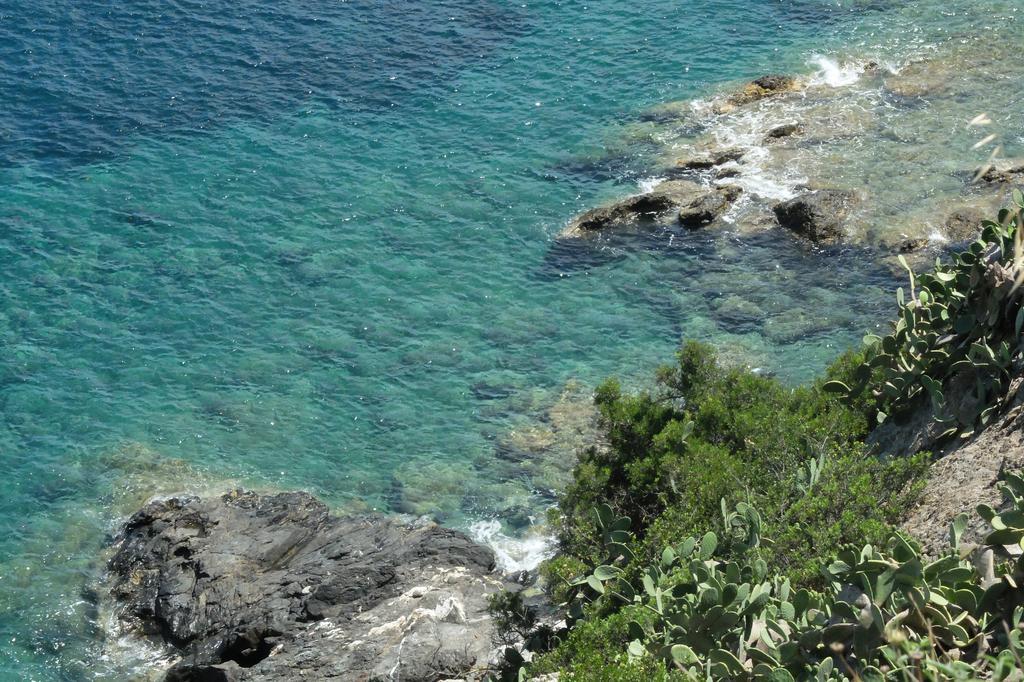 Hotel Villa Giulia Porto Azzurro Ngoại thất bức ảnh