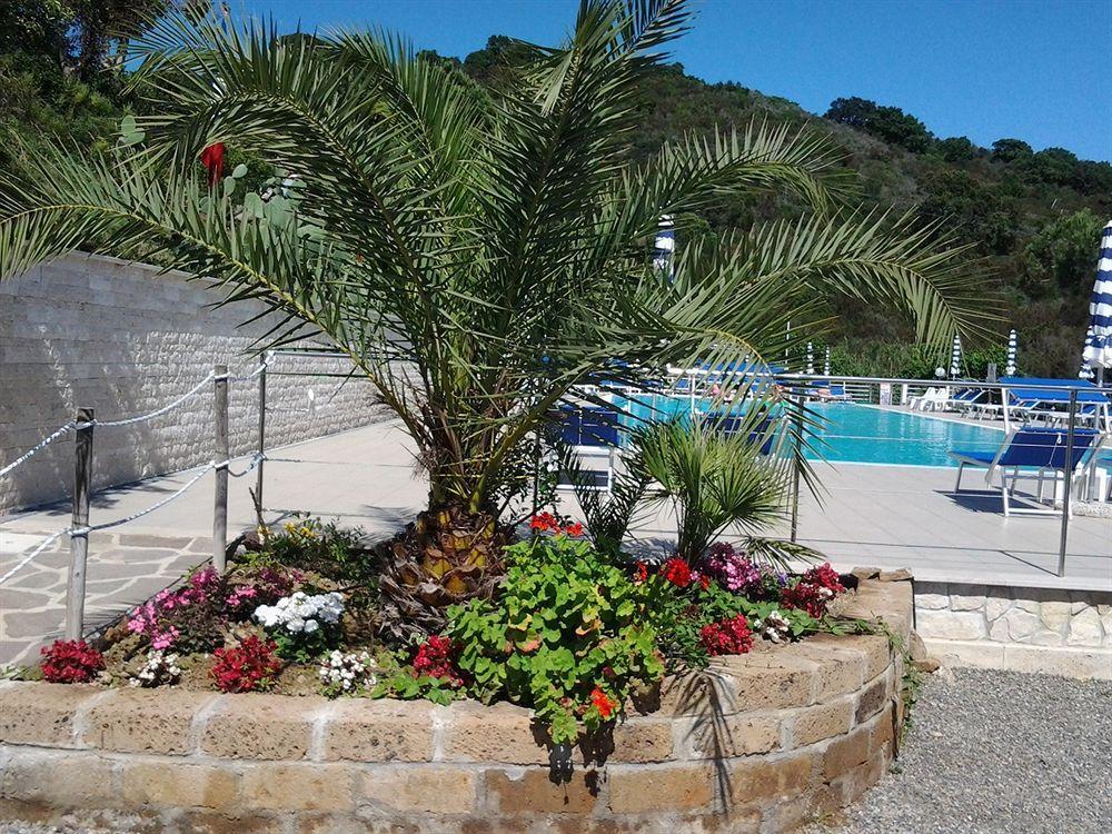 Hotel Villa Giulia Porto Azzurro Ngoại thất bức ảnh
