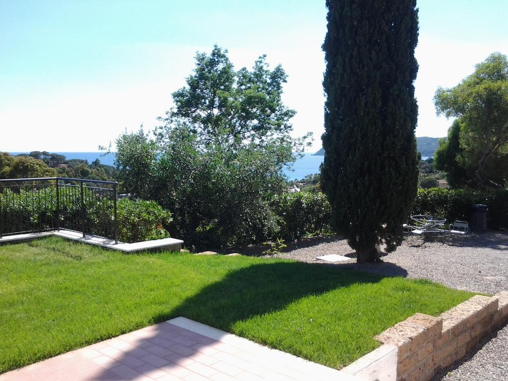 Hotel Villa Giulia Porto Azzurro Ngoại thất bức ảnh