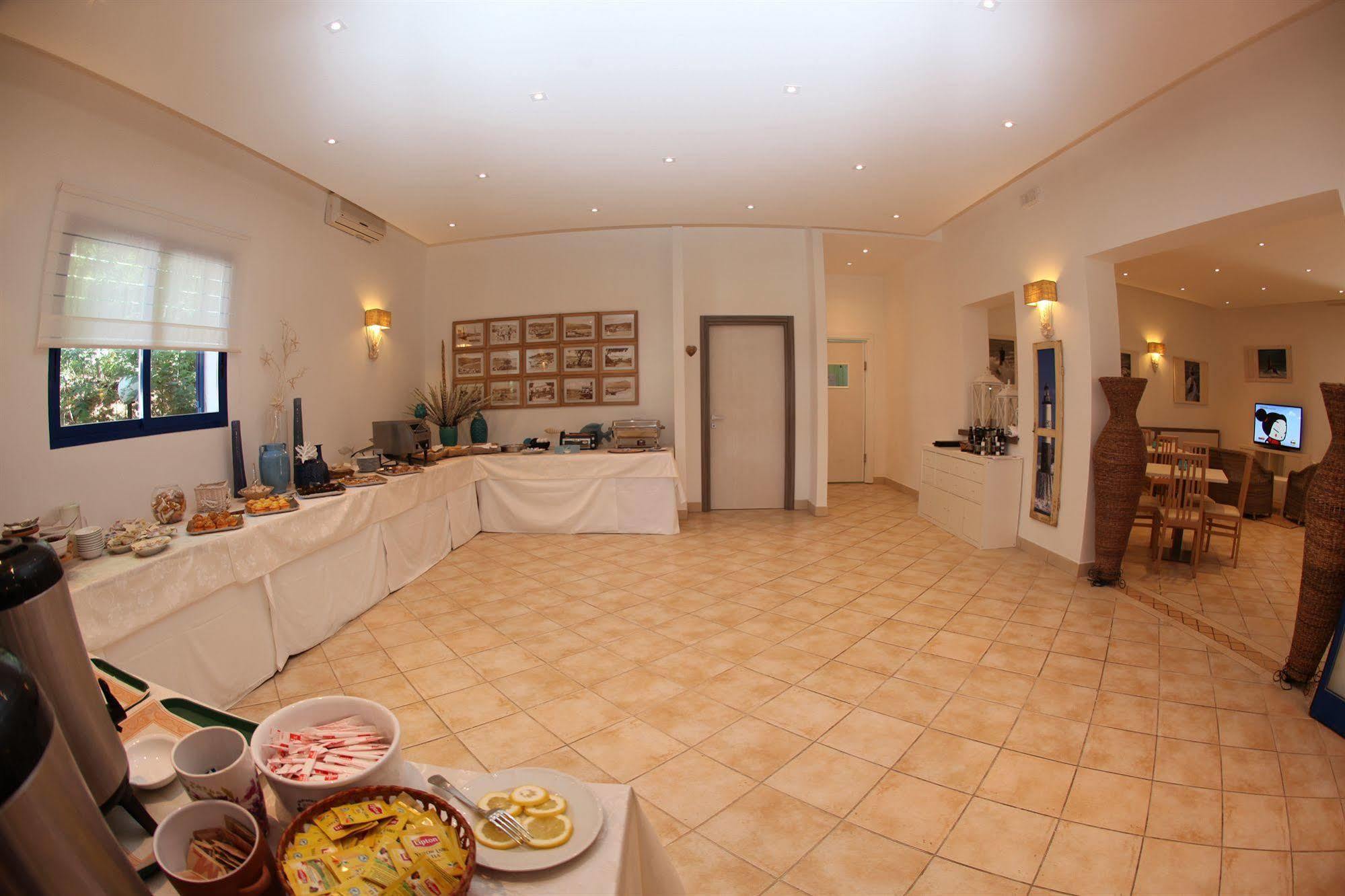 Hotel Villa Giulia Porto Azzurro Ngoại thất bức ảnh
