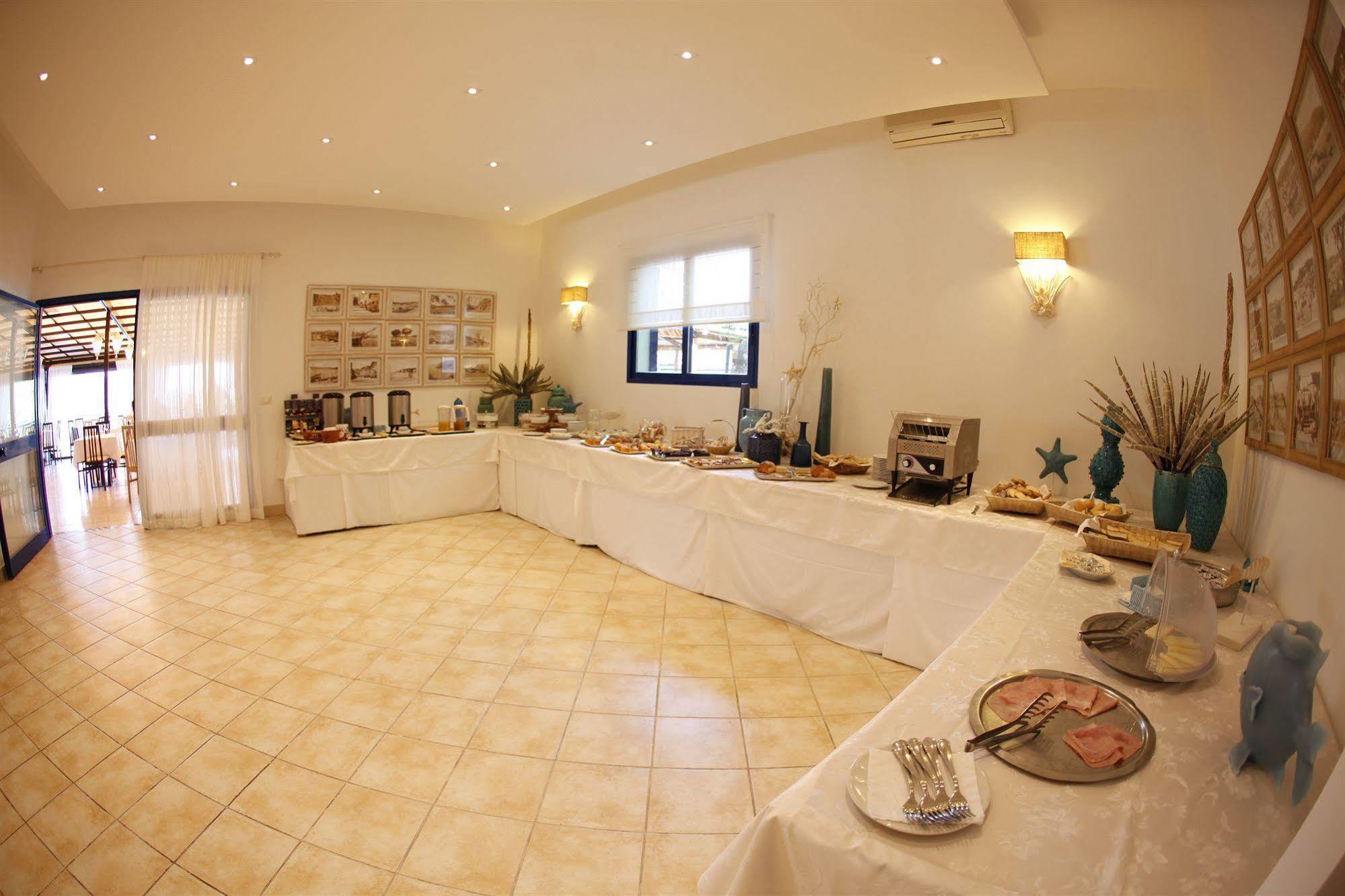 Hotel Villa Giulia Porto Azzurro Ngoại thất bức ảnh