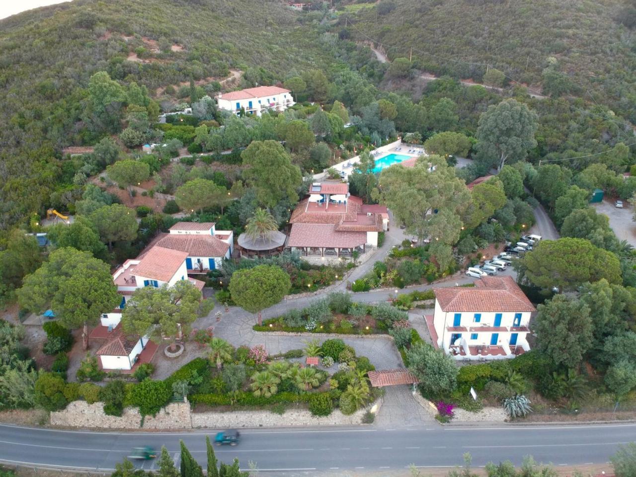 Hotel Villa Giulia Porto Azzurro Ngoại thất bức ảnh